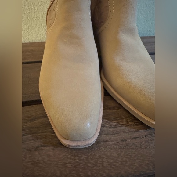 Dolce Vita Women's Silvan Cutout Western Ankle Booties Size 6.5 - Picture 5 of 11